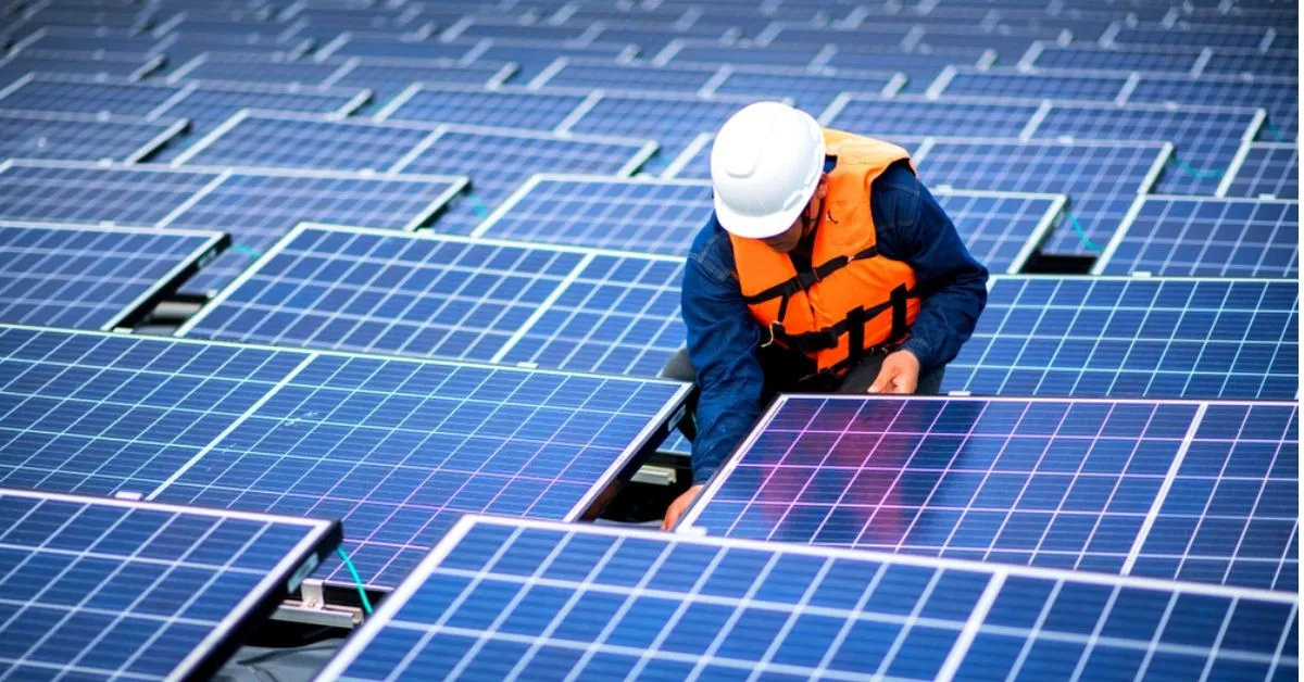 How to Maximize Solar Panel Efficiency in Clovis Through Regular Maintenance